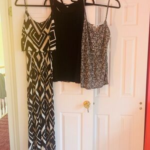 JUNIOR BUNDLE SPECIAL (3) DRESSES IN JUNIOR LARGE SIZE.